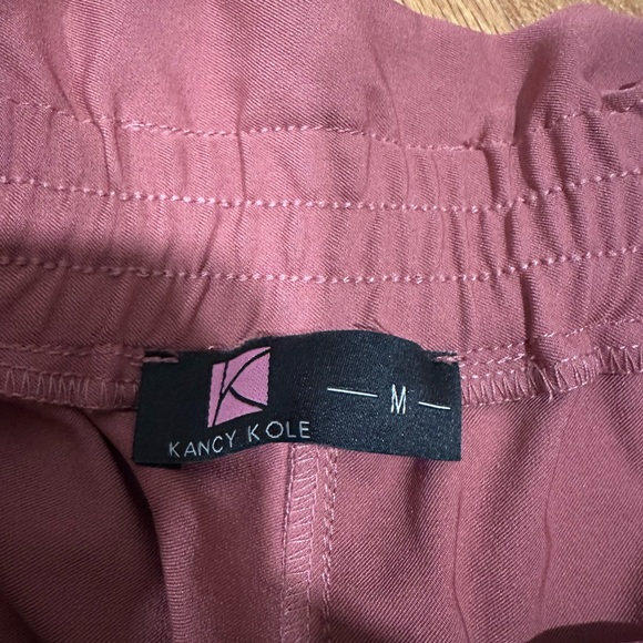 Kancy Kole | Women's Tie-Belt Trousers in Taupe and Mauve - Picture 6 of 13